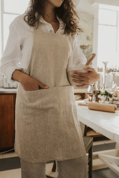 Apron in Natural Linen